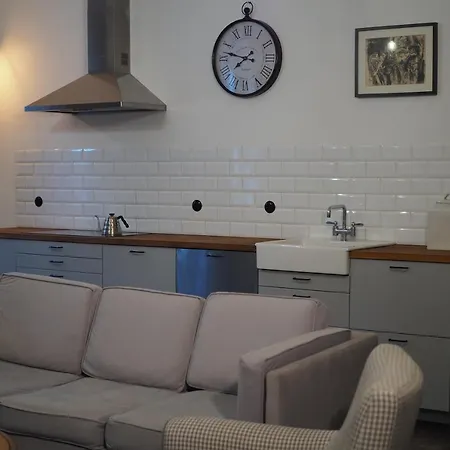 Apartment Dwor *